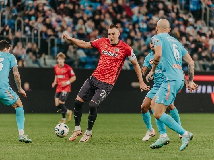     Артем Дзюба. Фото: Злата Машницкая/ФК «Акрон»