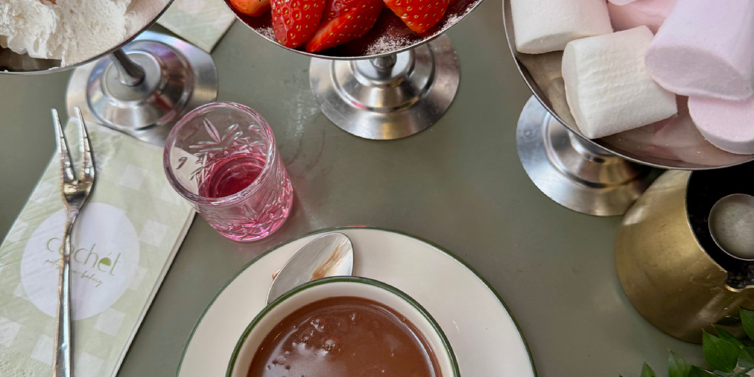 Новый стамбульский тренд: горячий шоколад с изысканной подачей