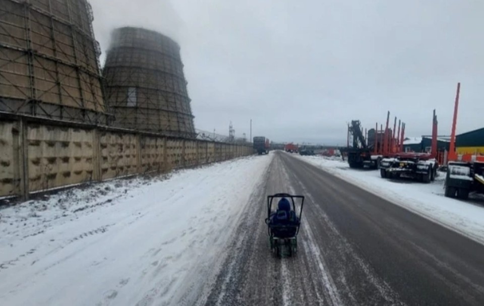    Власти Кирова вводят систему пересадок, а жители боятся морозного ожидания. Фото: Ольга ЛУМПОВА.