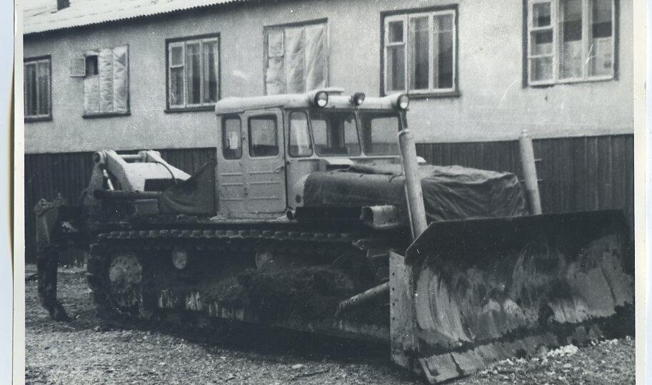 Редкая машина ДЭТ-250: гусеничный дизель-электрический тягач, опередивший время