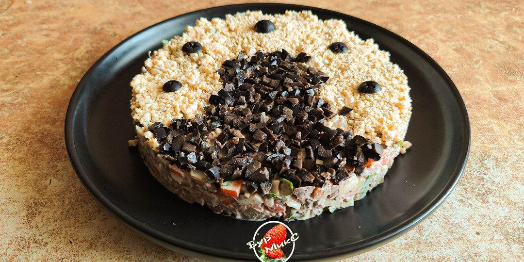 Рецепт Праздничный салат с куриной печенью