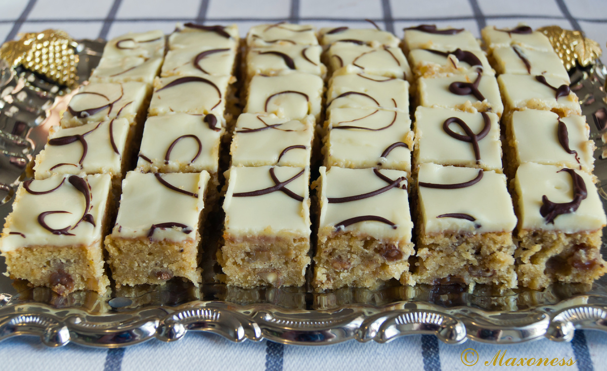 Тыквенные пирожные с сырно-шоколадным кремом