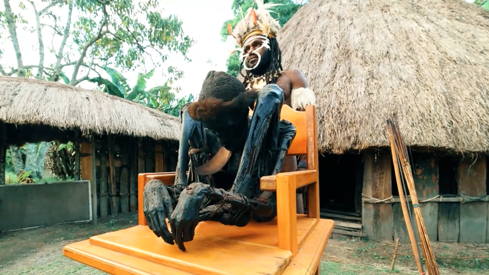 ФОТО: Кадр из программы "Невероятно интересные истории", РЕН ТВ