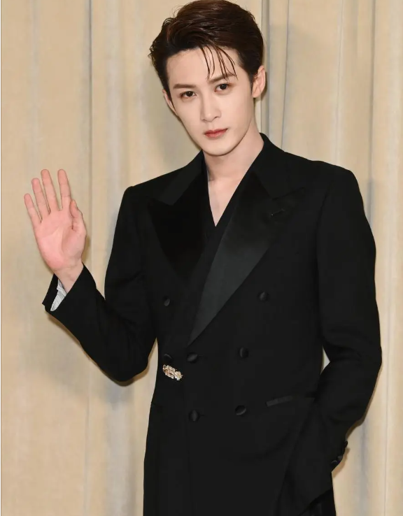 Китайский актер Тань Цзяньцзы.