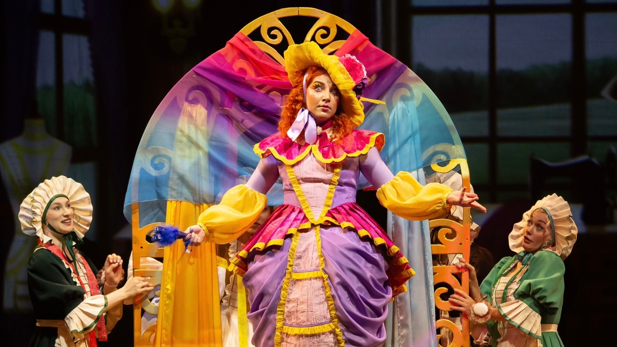    Сургутский музыкально-драматический театр первым в России поставил спектакль «Маленькая портниха»