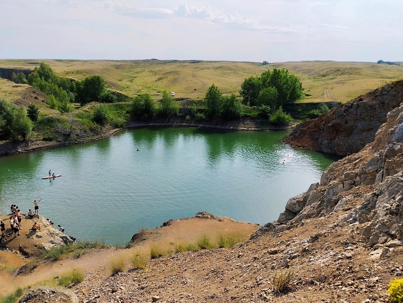 Озеро Забой (Голубой каньон) в Оренбургской области. Фото: ТОЧКИ ПРИТЯЖЕНИЯ УРАЛА / ВКонтакте