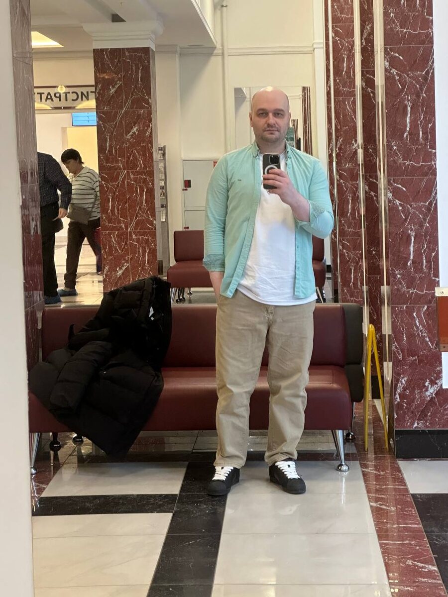 "Я боюсь, что решат меня похоронить под казённою абракадаброй (и аблой палаброй!)
Я боюсь, что детей не смогу прокормить я мазней своей аляповатой"(с) 