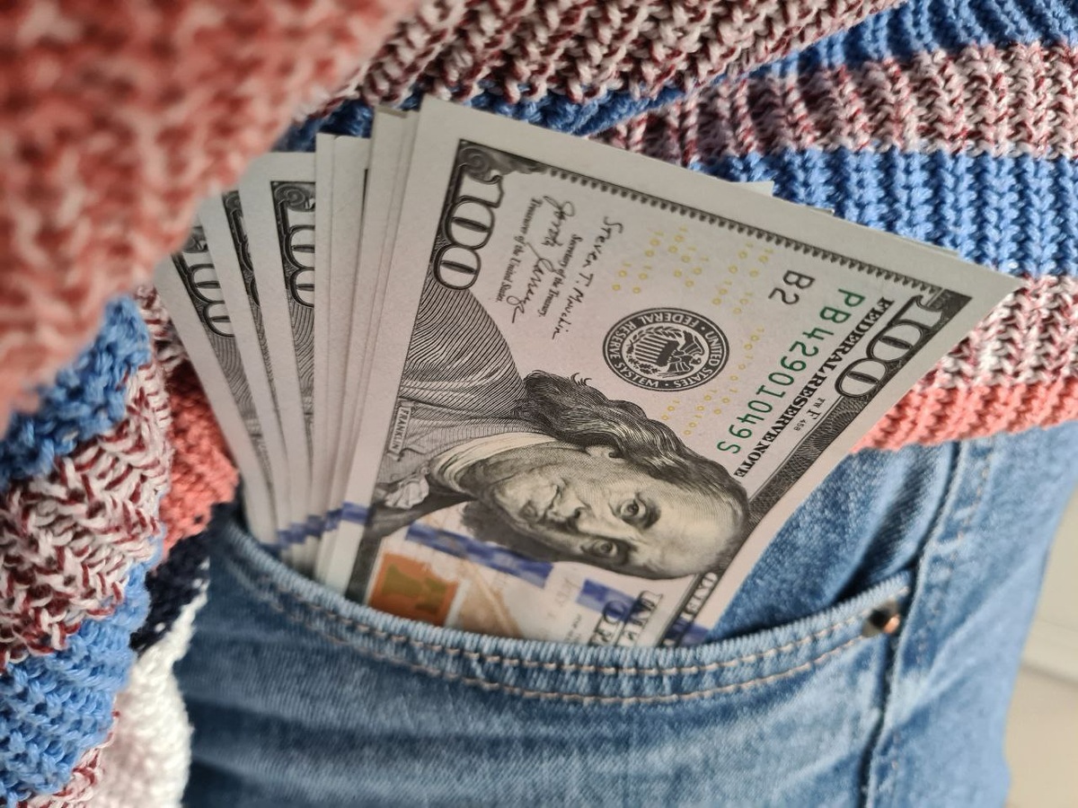 Доллар стоит покупать, пока он не утратил своего доминирования в мире
Фото:
Татьяна Воробьёва / ForPost