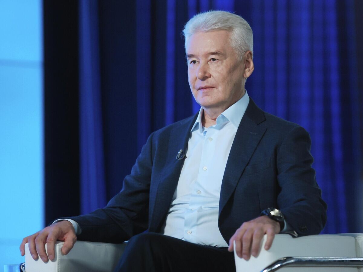    Мэр Москвы Сергей Собянин дает интервью генеральному директору медиагруппы "Россия сегодня" Дмитрию Киселеву в Москве | © РИА Новости / Виталий Белоусов