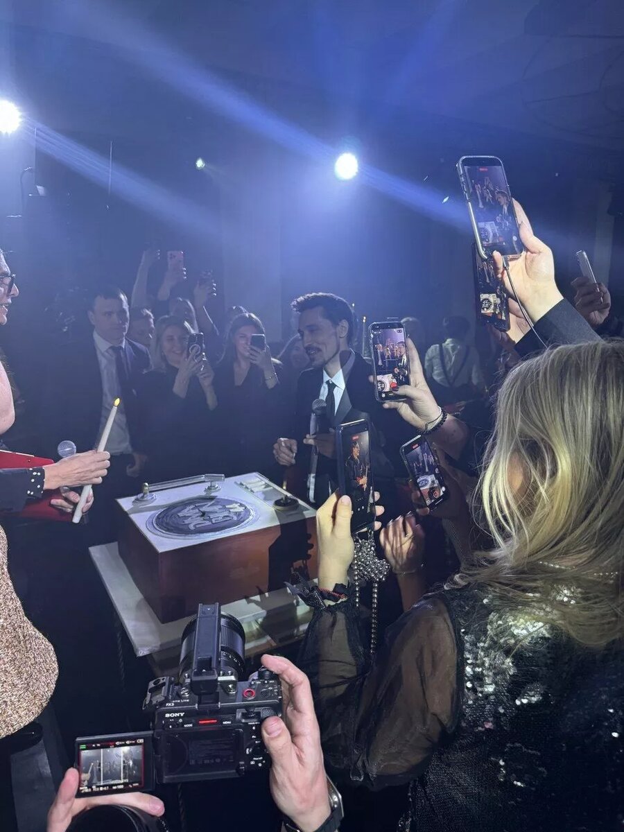 Дима Билан📷
