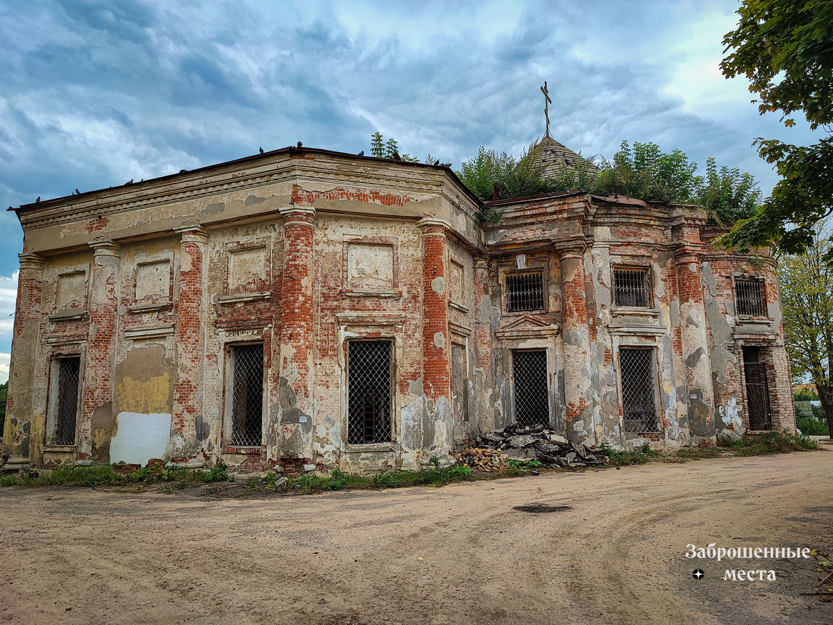 Собор Константина и Елены в городе Медынь. Фото автора 2023 год
