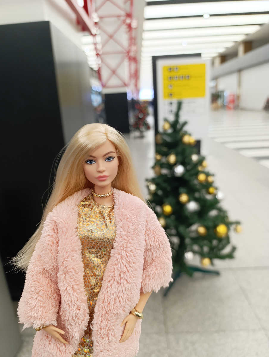 Это первый этаж терминала В ,зона прилёта 