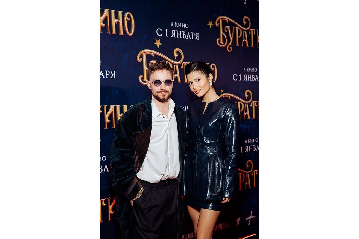 Александр Петров с супругой Викторией Петровой