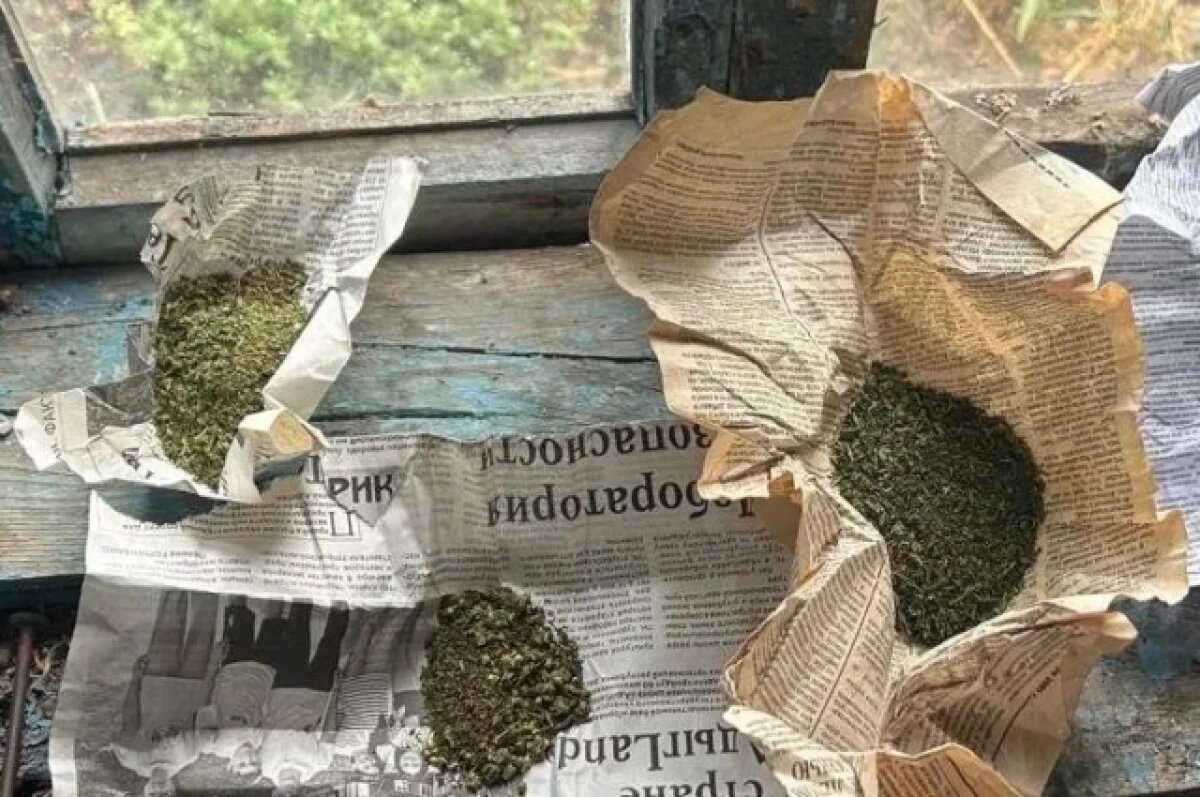    В Тахтамукайском районе Адыгеи полицейские изъяли наркотики у жителя Кубани