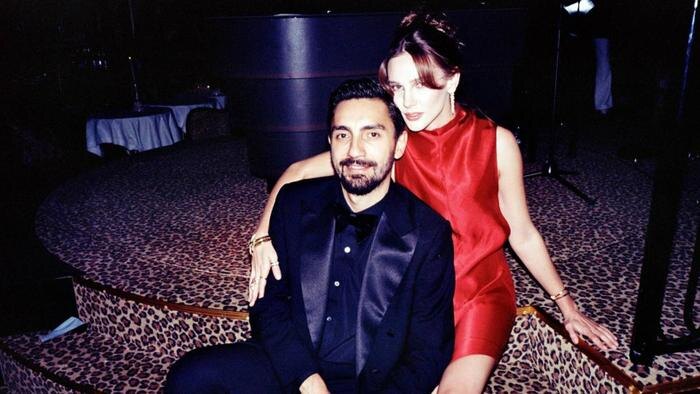 Умут Эвеген и Алина Боз. Обложка © Instagram (соцсеть запрещена в РФ; принадлежит корпорации Meta, которая признана в РФ экстремистской) / evirgenumut