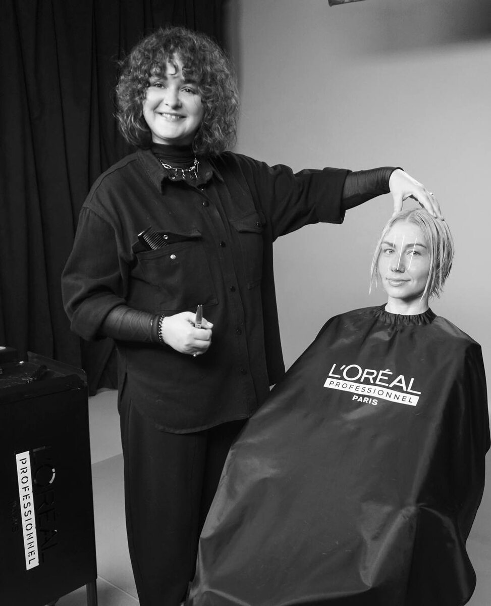 Катя Конорева, создатель салона-школы ON HAIR