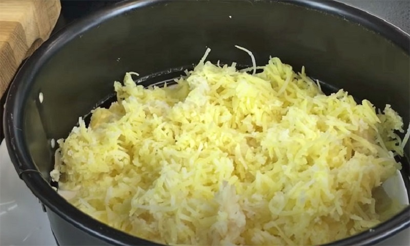 Салат «Баронесса»: как превратить обычный новогодний вечер в праздник вкуса и стиля