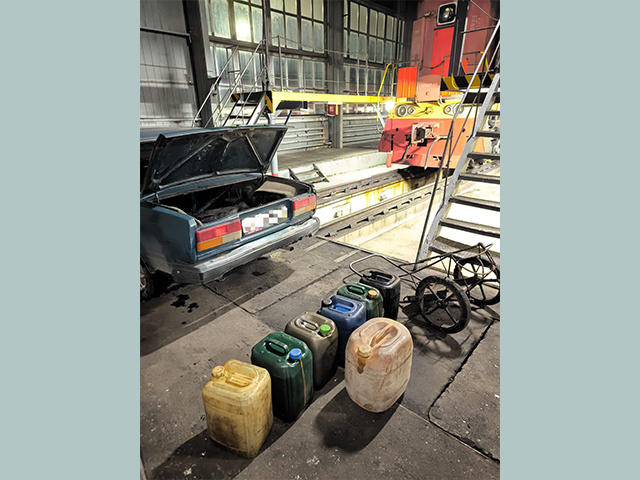 В Тверской области машинист слил из локомотива 120 литров дизельного топлива