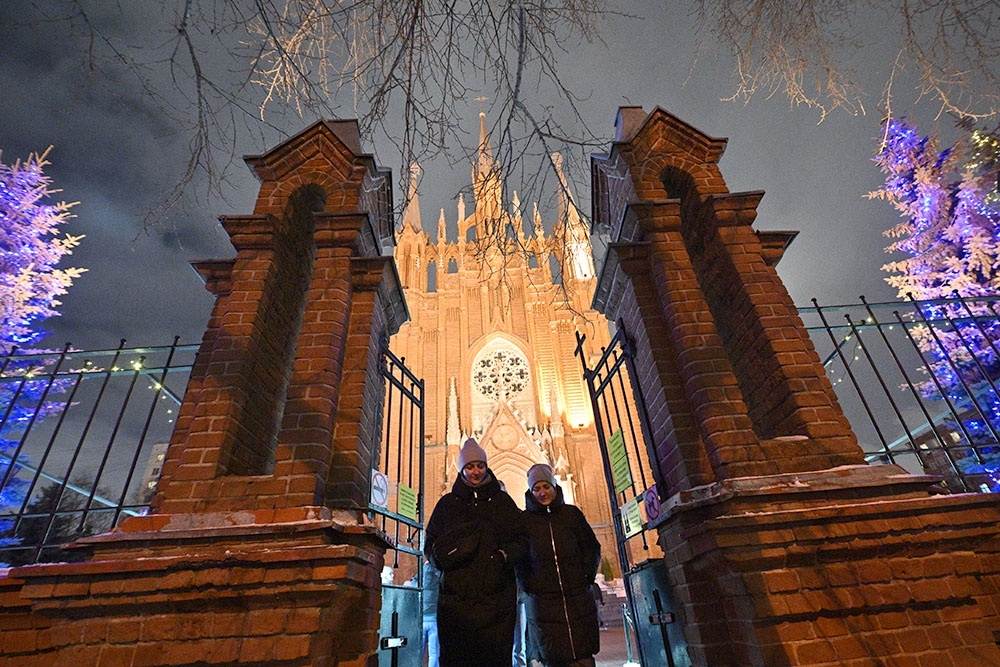    Рождество по григорианскому календарю неизменно приходит 25 декабря - в этом году четверг. / Кирилл Зыков/РИА Новости