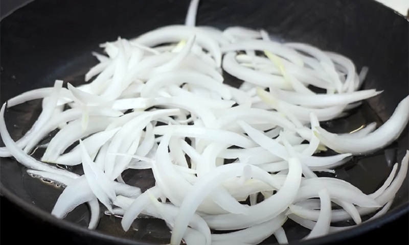 Царский новогодний салат из печени: всего три ингредиента, а вкус будто из ресторана