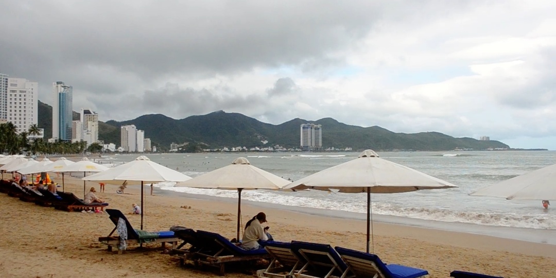 Вечное лето во Вьетнаме? Как я задыхаюсь от влажности и борюсь с плесенью 4 месяца в году