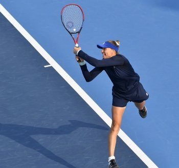    Вера Звонарева знает толк в возвращениях. По итогам турнира в Дубае она поднялась с 1519-й строчки рейтинга на 654-ю. И это не предел. / Фото: VCG / Visual China Group / ТАСС