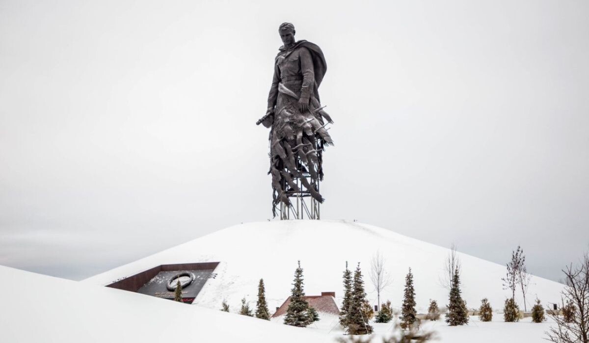     Ржевский филиал Музея Победы — Ржевский мемориал Советскому солдату Источник: victorymuseum.ru Автор фото: Пресс-служба Музея Победы