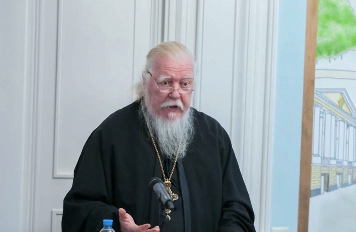 Димитрий Смирнов (07.03.1951 — 21.10.2020 гг.) — протоиерей, церковный и общественный деятель.