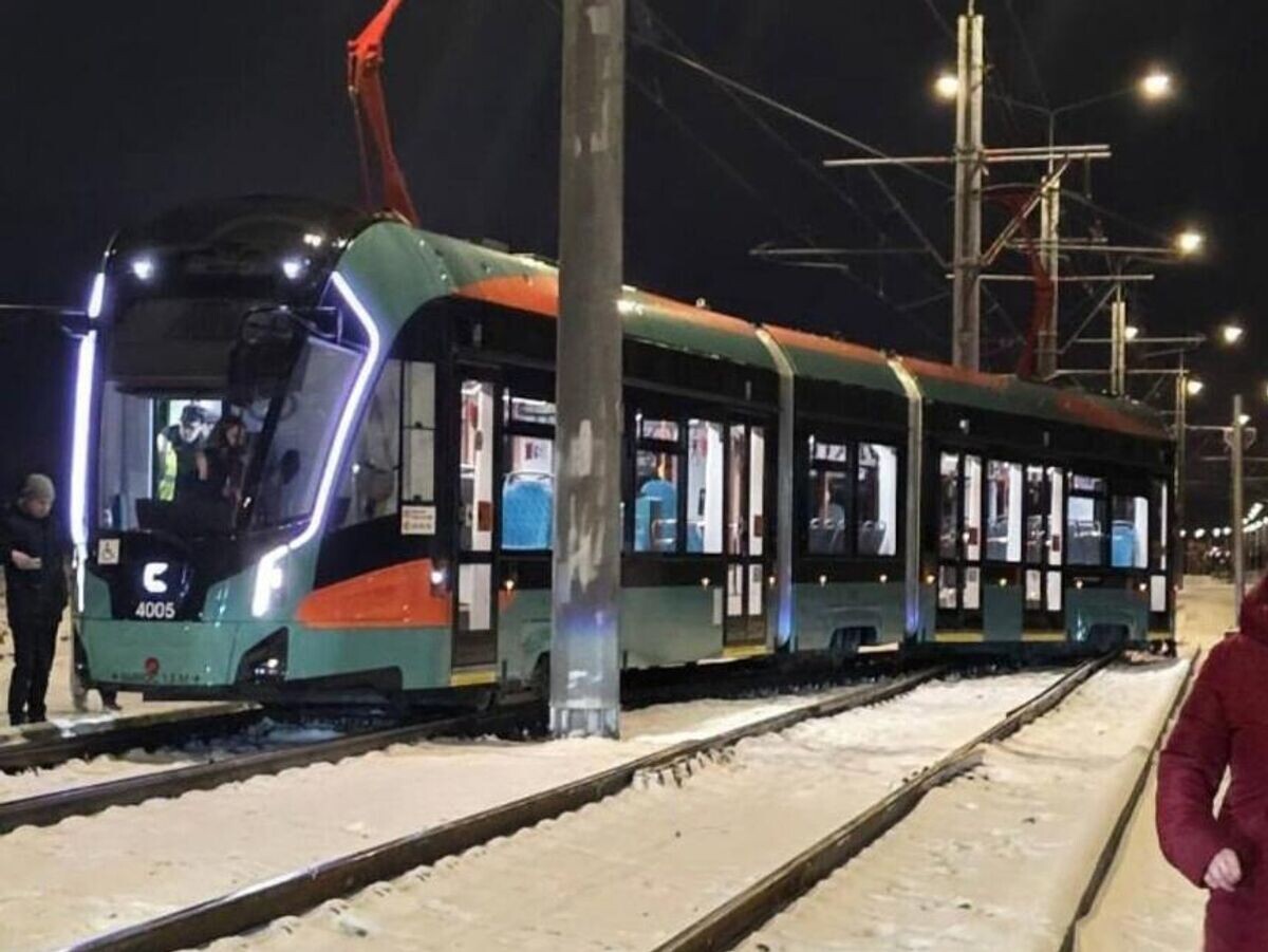 Трамвай сошел с рельсов на открывшейся новой линии в Санкт-Петербурге | © Фото : соцсети