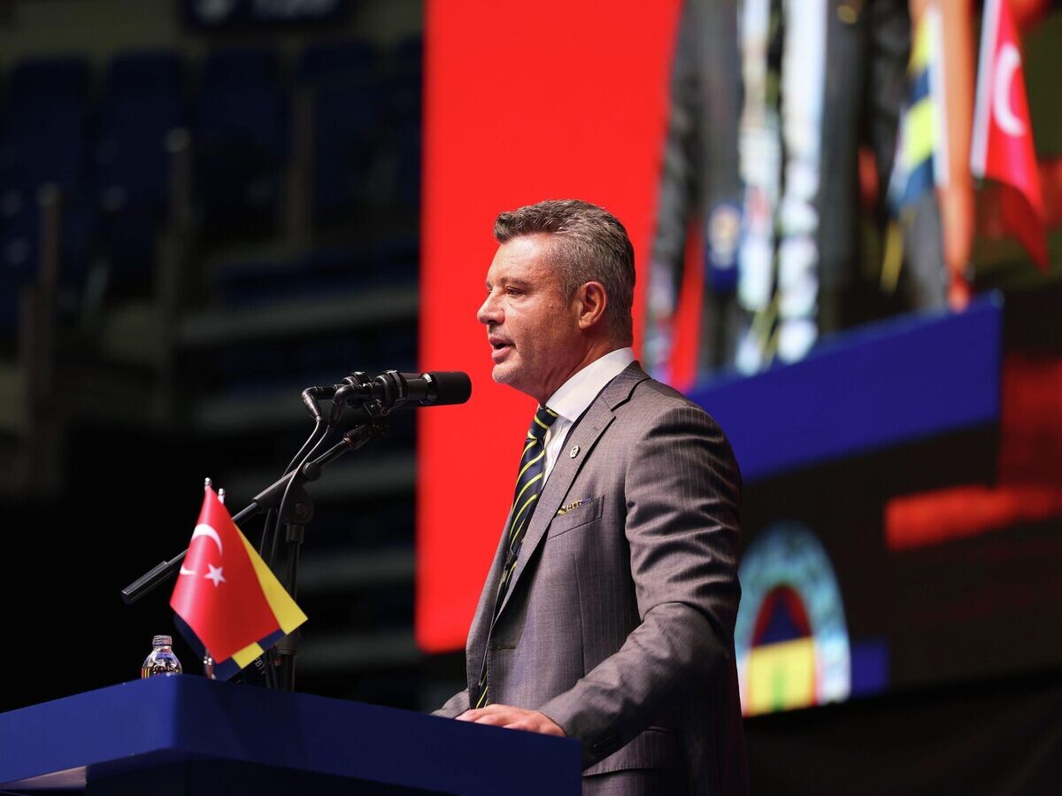    Президент футбольного клуба "Фенербахче" Садеттин Саран | © Фото : Соцсети футбольного клуба "Фенербахче"