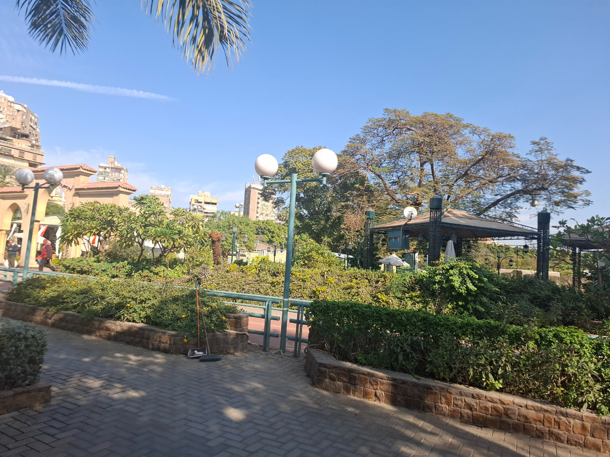 Теперь мыться ходим в клуб :)