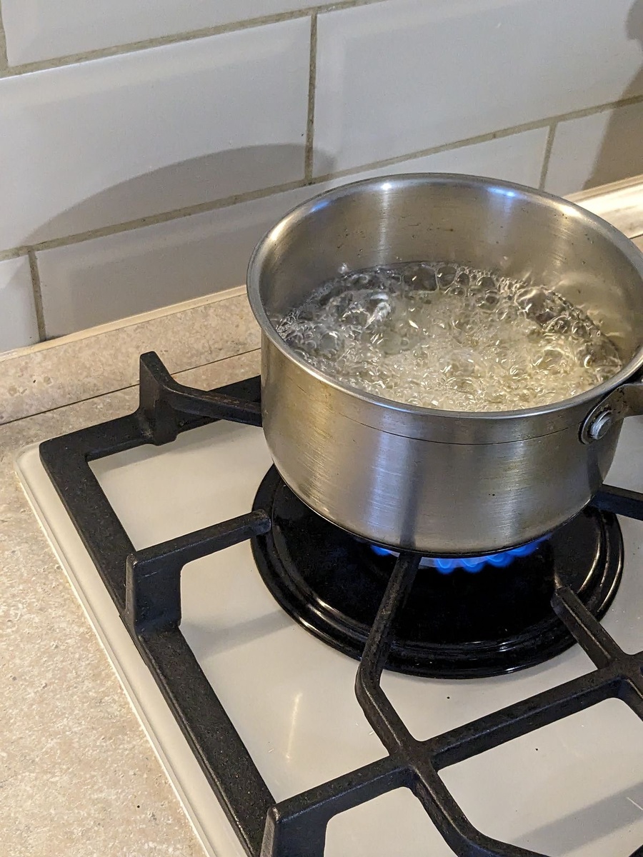 Воды должно быть много