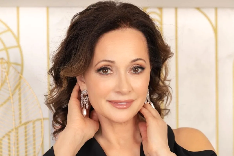 на фото Ольга Кабо