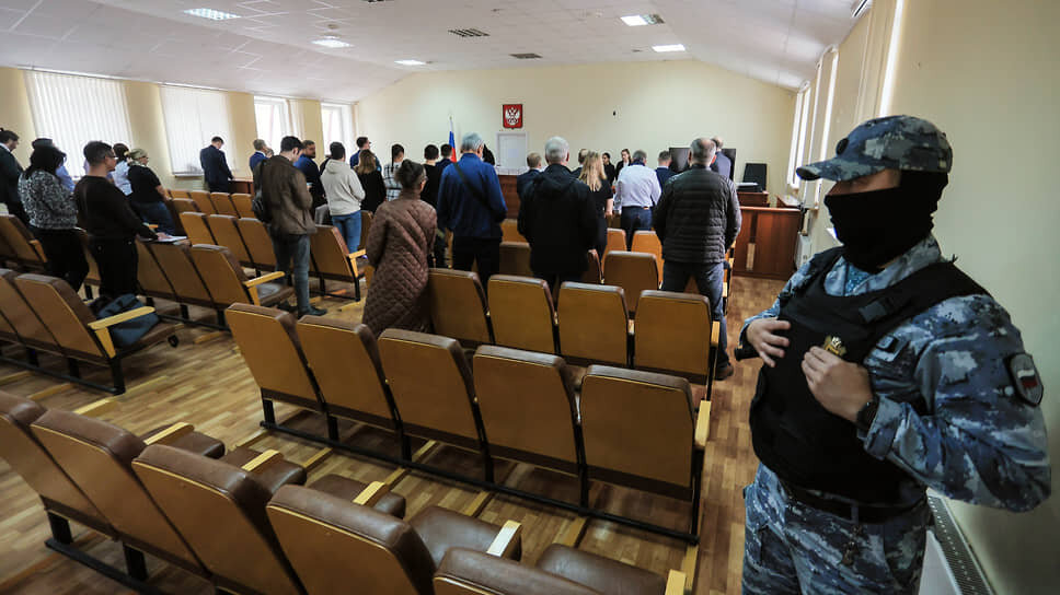 Судебное заседание по делу об изъятии активов "Корпорации СТС", "Облкоммунэнерго" и АО "Объединенная теплоснабжающая компания" (ОТСК) в пользу государства в Ленинском районном суде..📷Фото: Марина Молдавская / Коммерсантъ