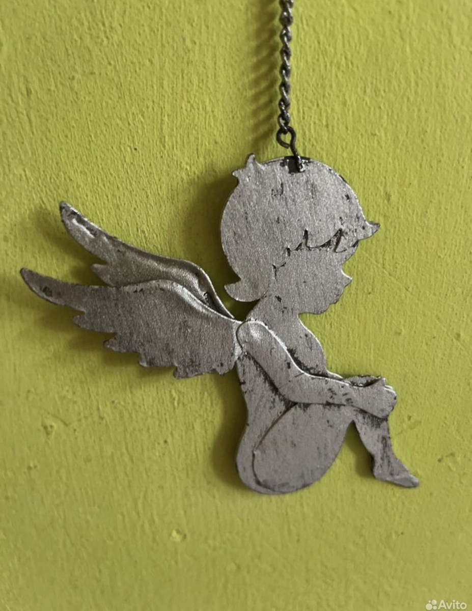 Ангел все из того же источника - никак не продается на Авито, ждет обмена завтра