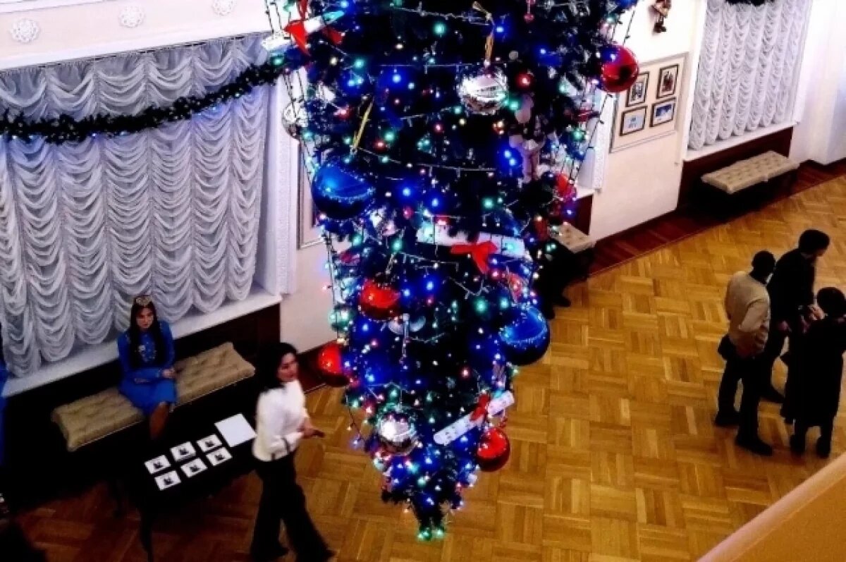    Елка в Татарской филармонии.