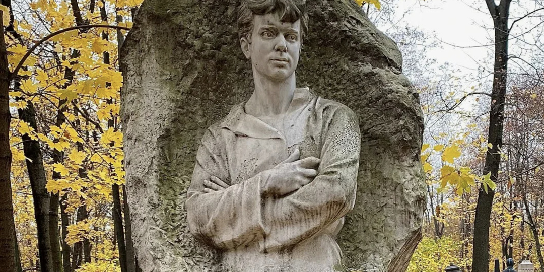 Могила Есенина: почему тело поэта выкопали через 3 дня после похорон