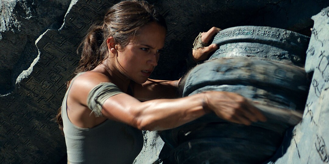 Разогрев перед главным блюдом: как Netflix готовит почву для новой Лары Крофт от Amazon