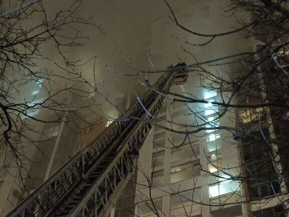    Ликвидация пожара в квартире дома на Рублевском шоссе | © АГН "Москва"