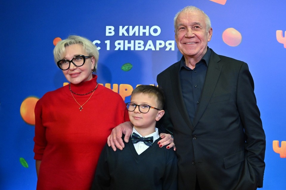    Сергей Гармаш с супругой Инной и внуком Павлом Иван МАКЕЕВ