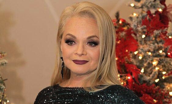 Продавая квартиру, Долина хотела перевести деньги за рубеж и уехать из РФ по версии многих экспертов