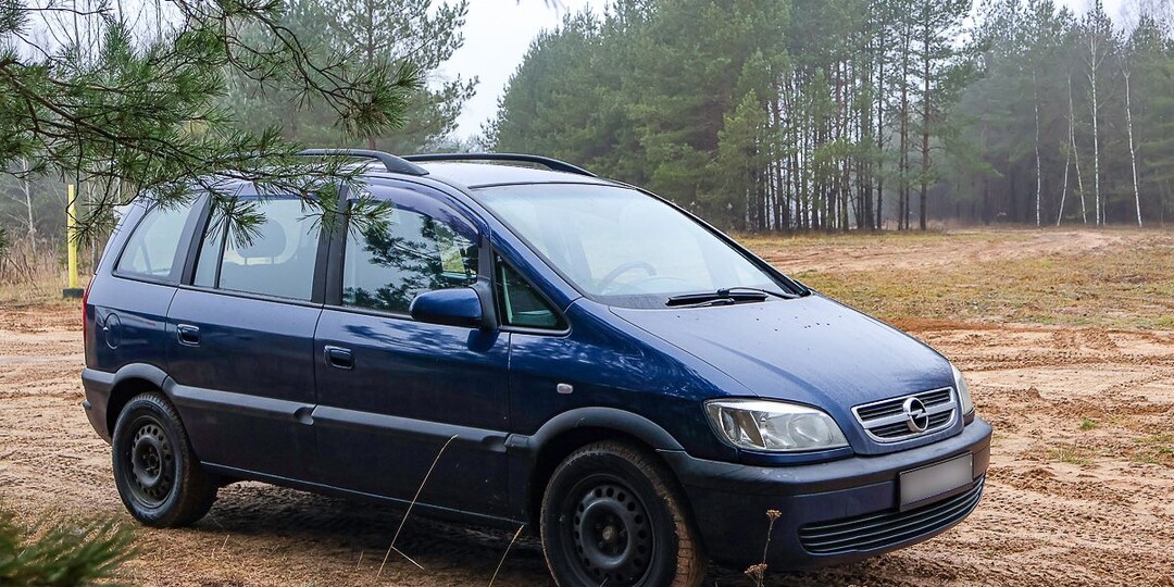 Владелец о плюсах и проблемах Opel Zafira