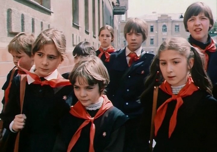 Пионерские галстуки в СССР: неизвестная история о всем известной вещи