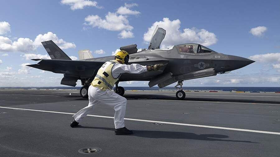    Фото: Global Look Press/Michael Jackson/U.S. Navy