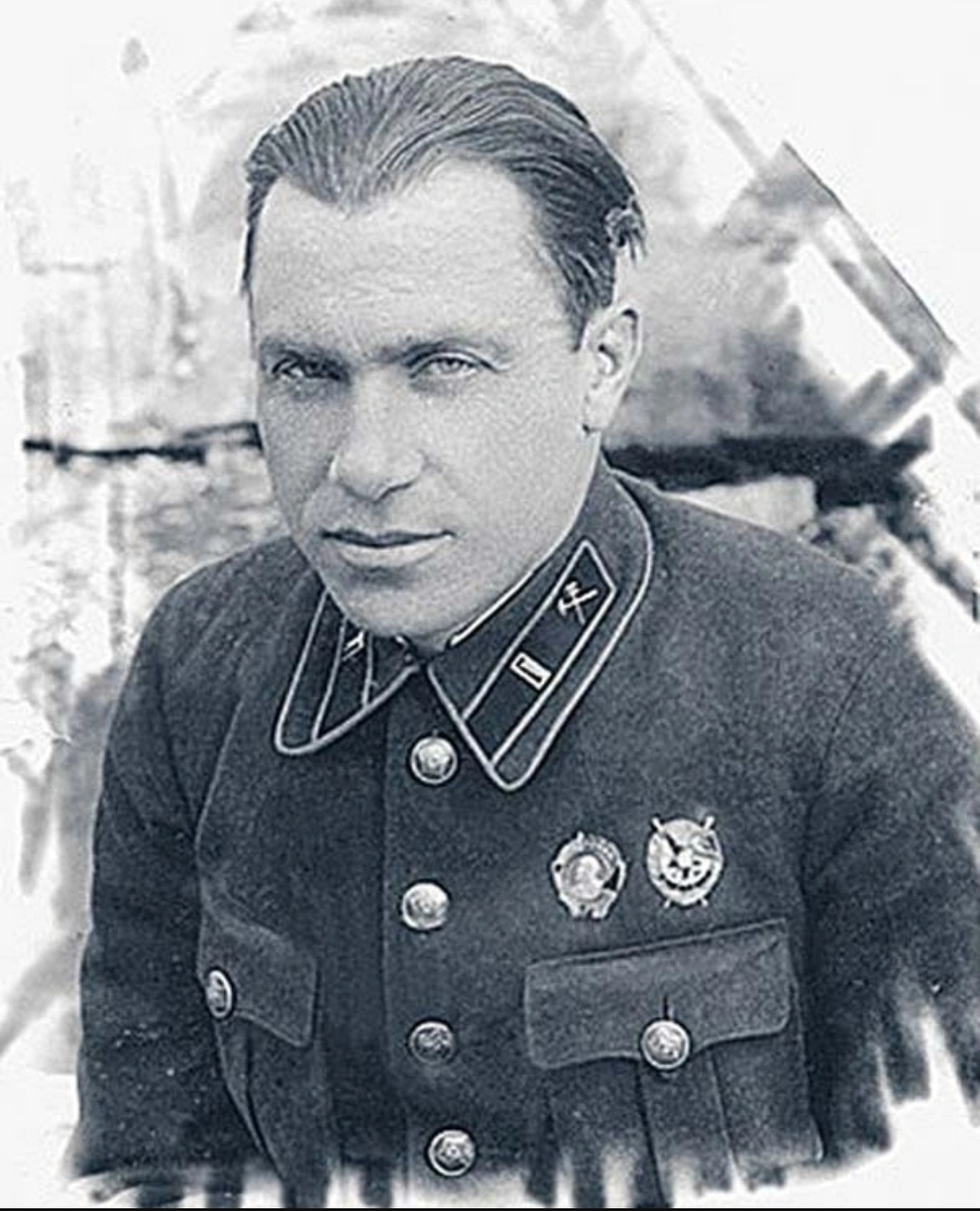 Илья́ Григо́рьевич Старинов. Организатор партизанского движения, разведчик-диверсант, полковник (1938)