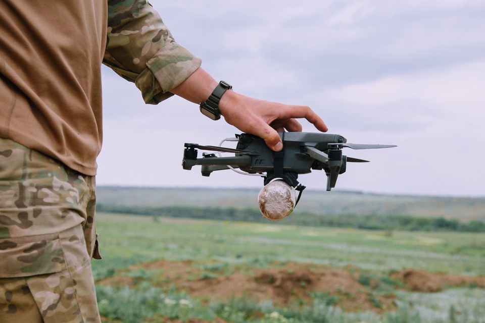    Здания и сельхозтехника получили повреждения после атаки БПЛА на Кубань Григорий КУБАТЬЯН