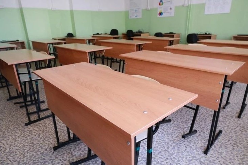    В крае полностью закрыты 8 школ и 2 детских сада Олег УКЛАДОВ