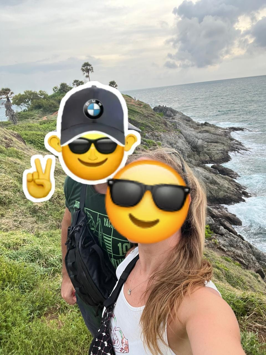 Ему 39, ей 43.  Фото из Таиланда в сентябре. 