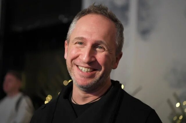    За что Оскар Кучера любит повести Гоголя?