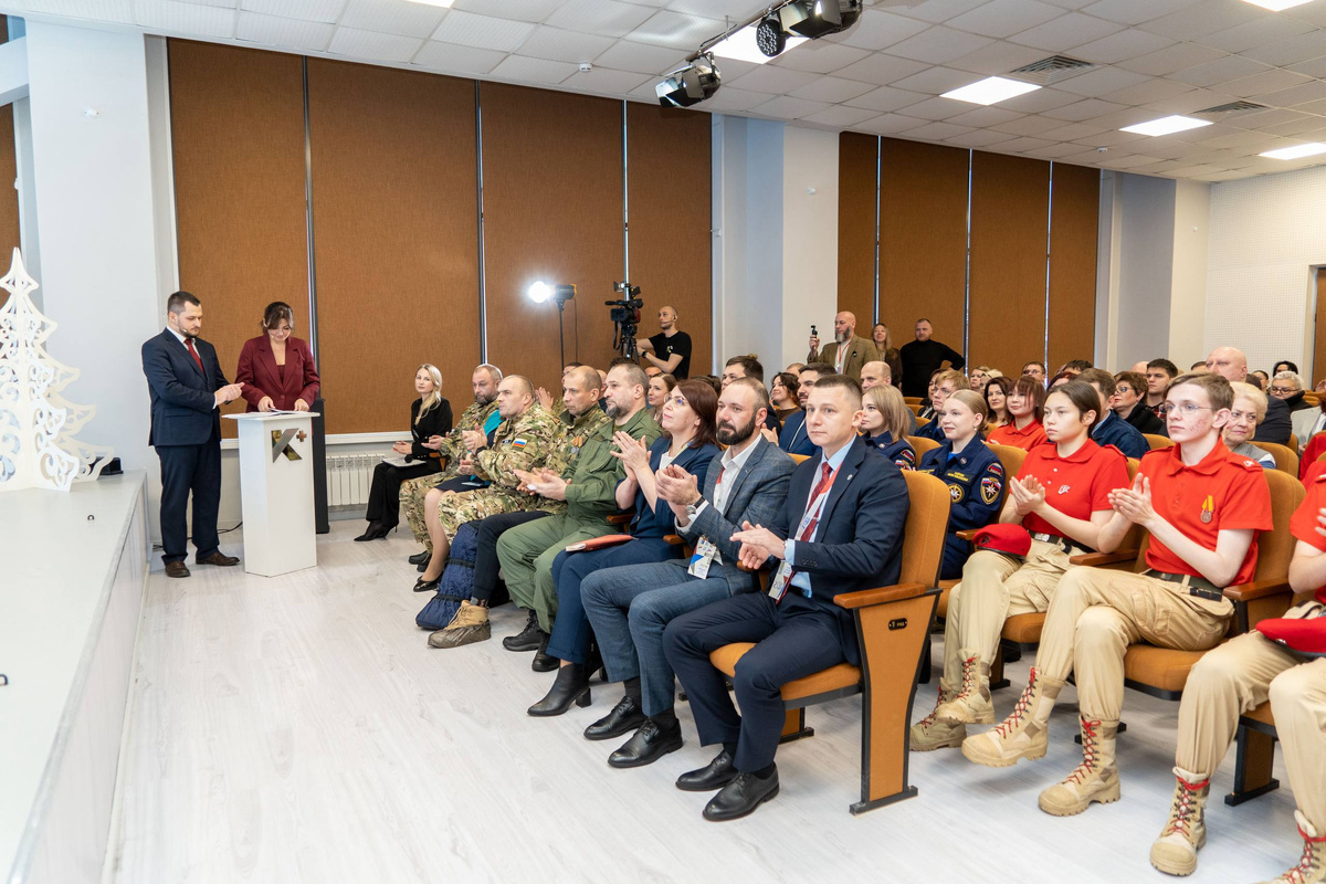   Прямая линия Сергея Носова / Фото: тг-канал Сергея Носова